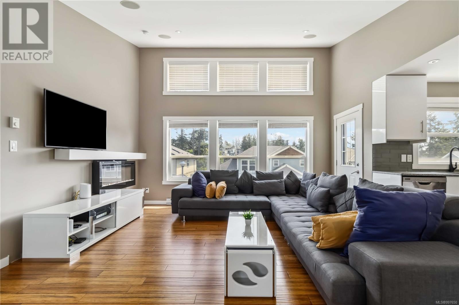  940 Aqua Court, Langford