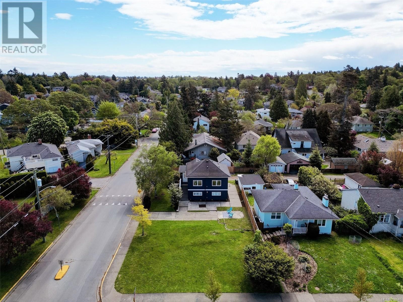 1865 Quamichan St, Victoria