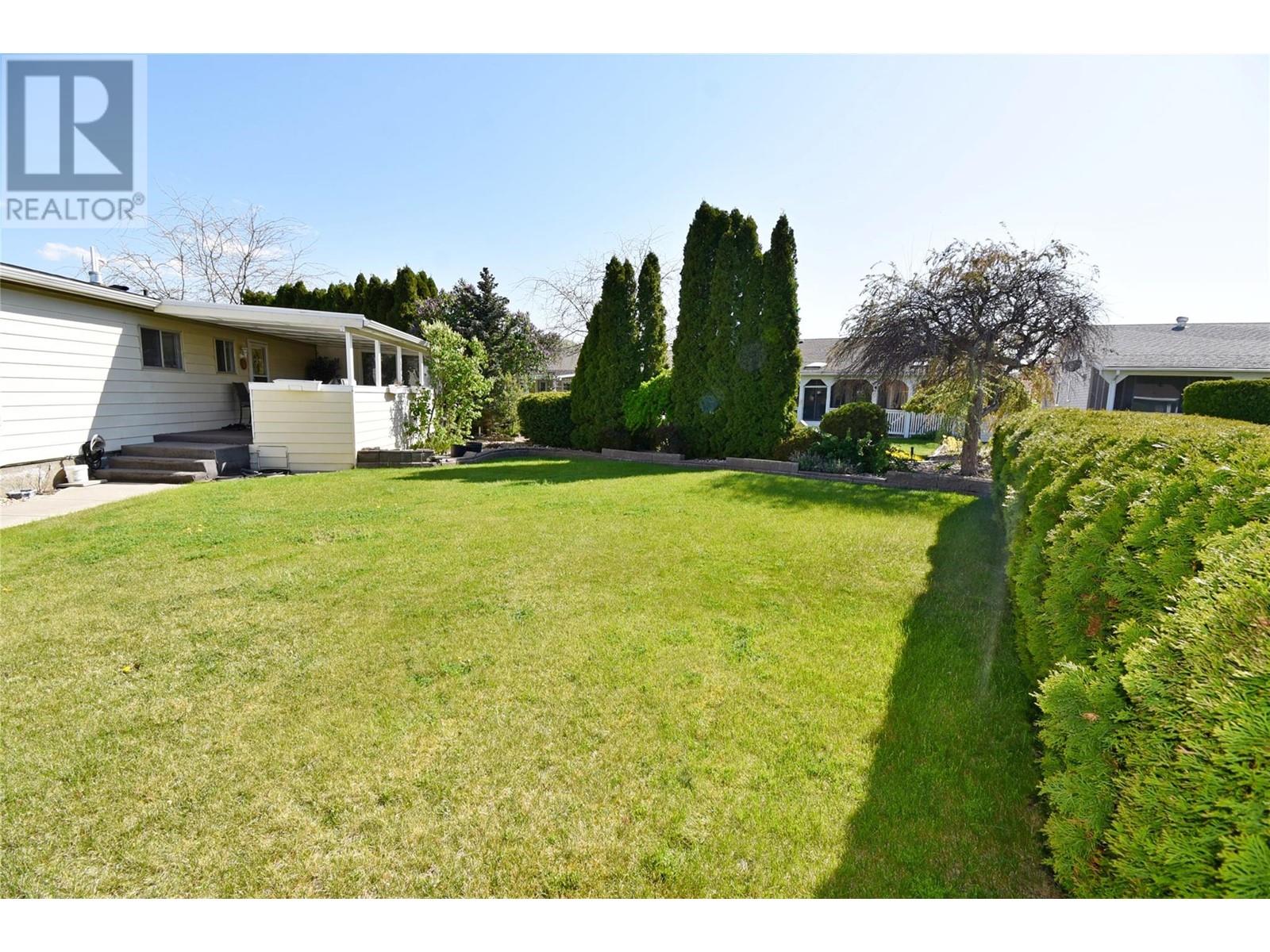  735 3 Street, Vernon