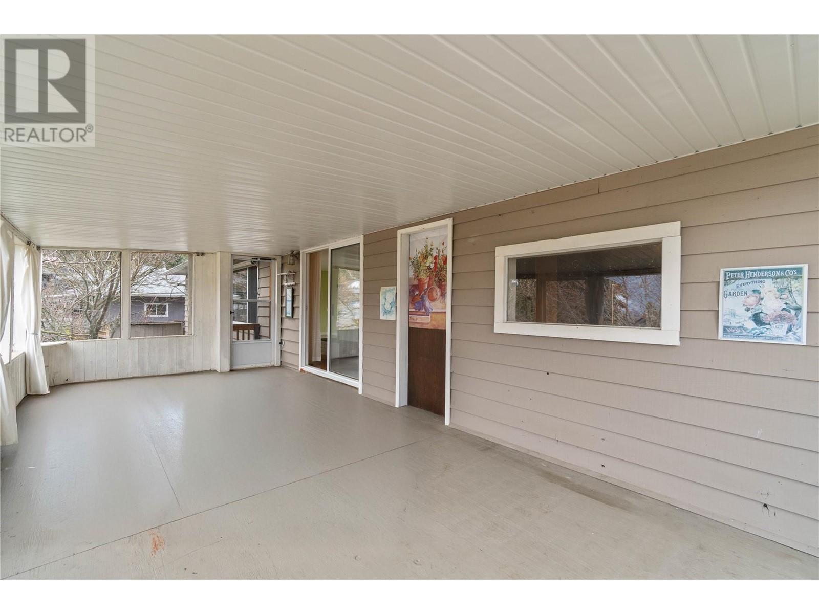  5091 Lakeshore Road Northeast, Salmon Arm