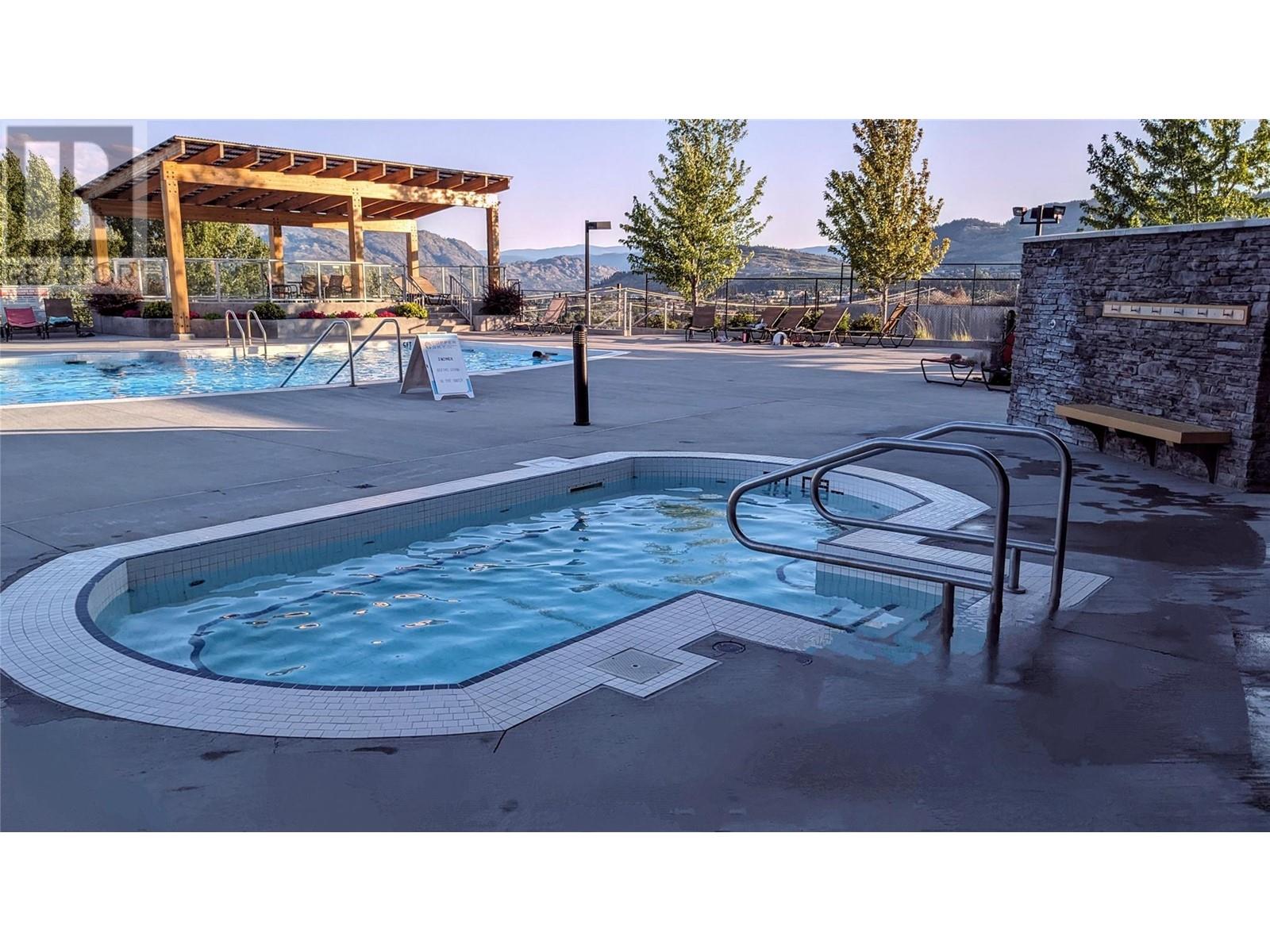 410 3220 Skyview Lane, West Kelowna