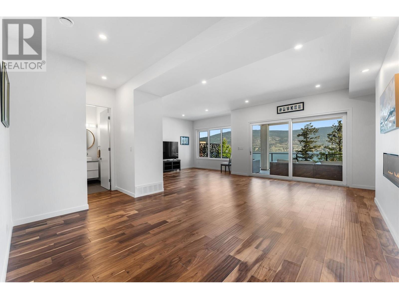 105 6114 Faircrest Street, Summerland