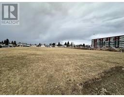 9504 100th Avenue, Fort St  John, BC V1J1X7 Photo 13