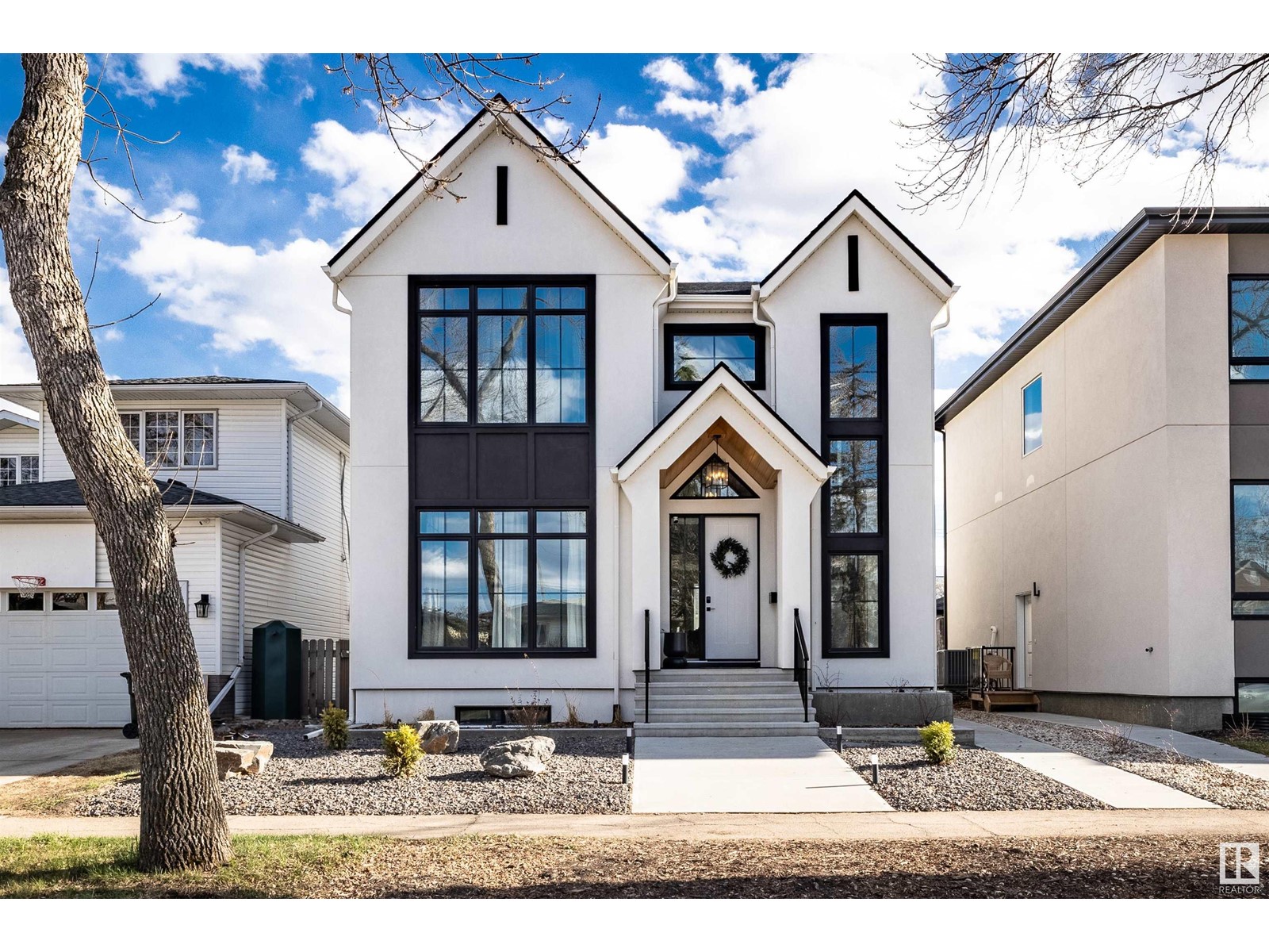 Photo 1 of 6535 112 A St Nw, Edmonton AB