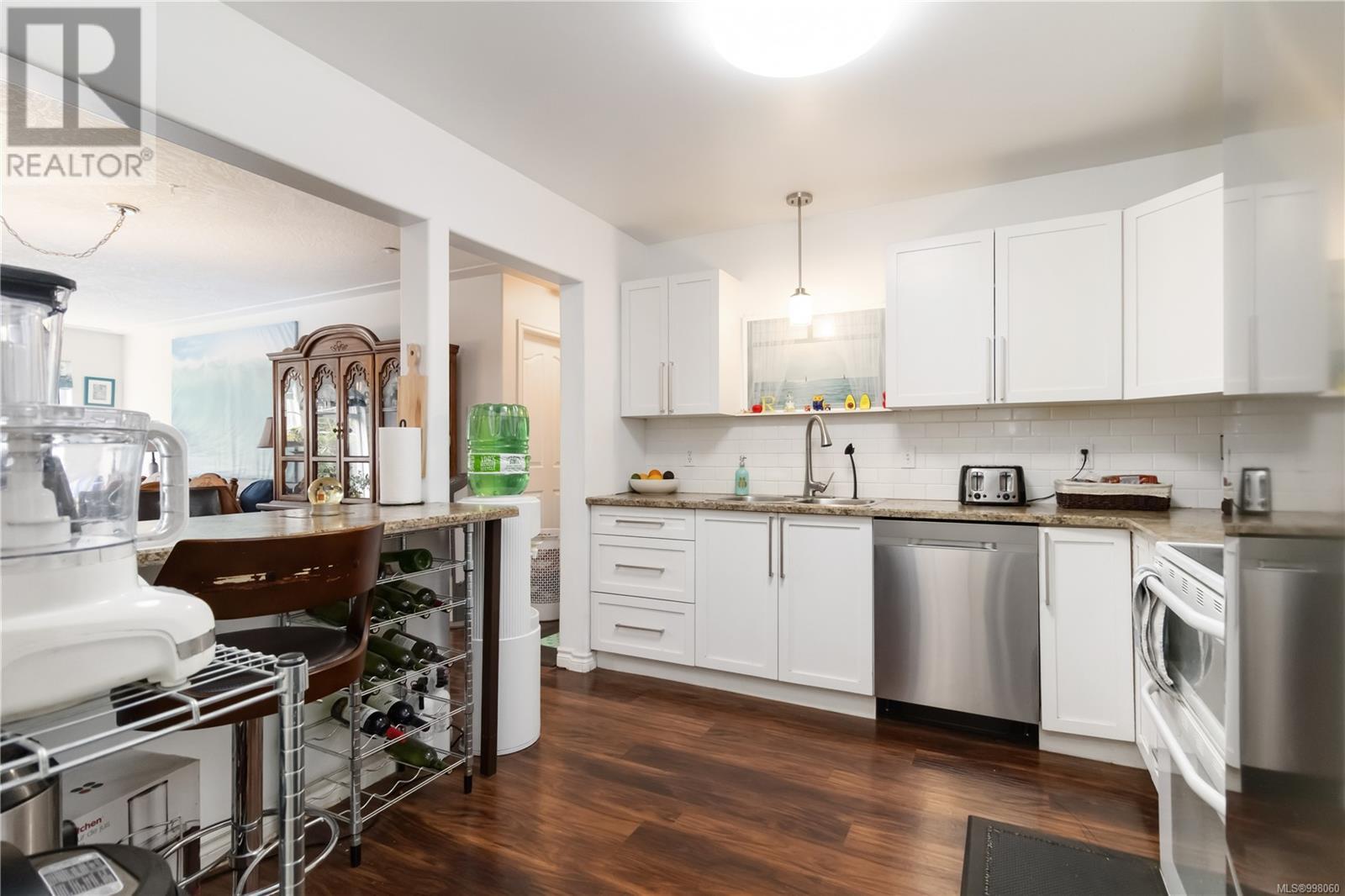 309 606 Goldstream Ave, Langford