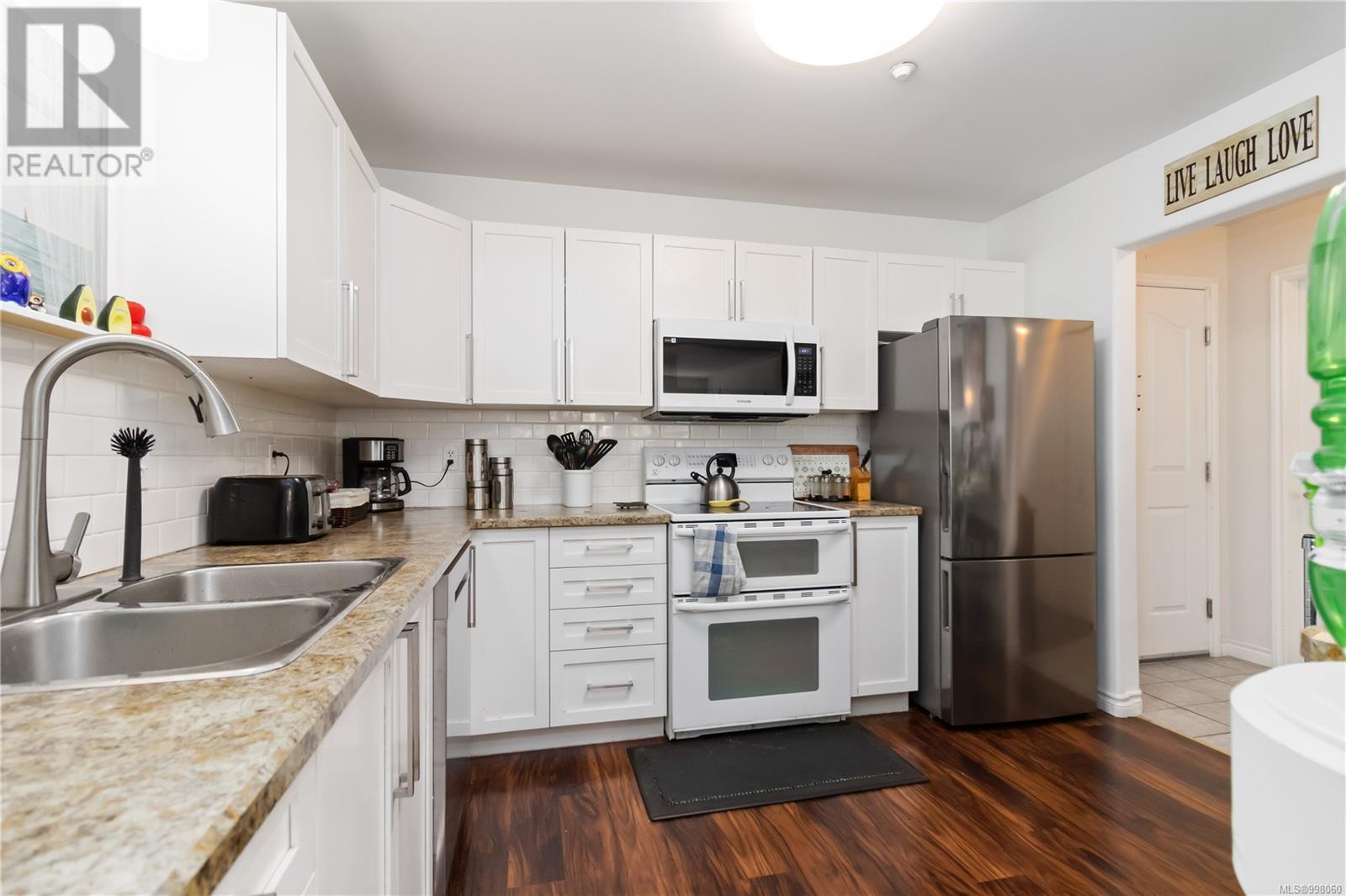 309 606 Goldstream Ave, Langford