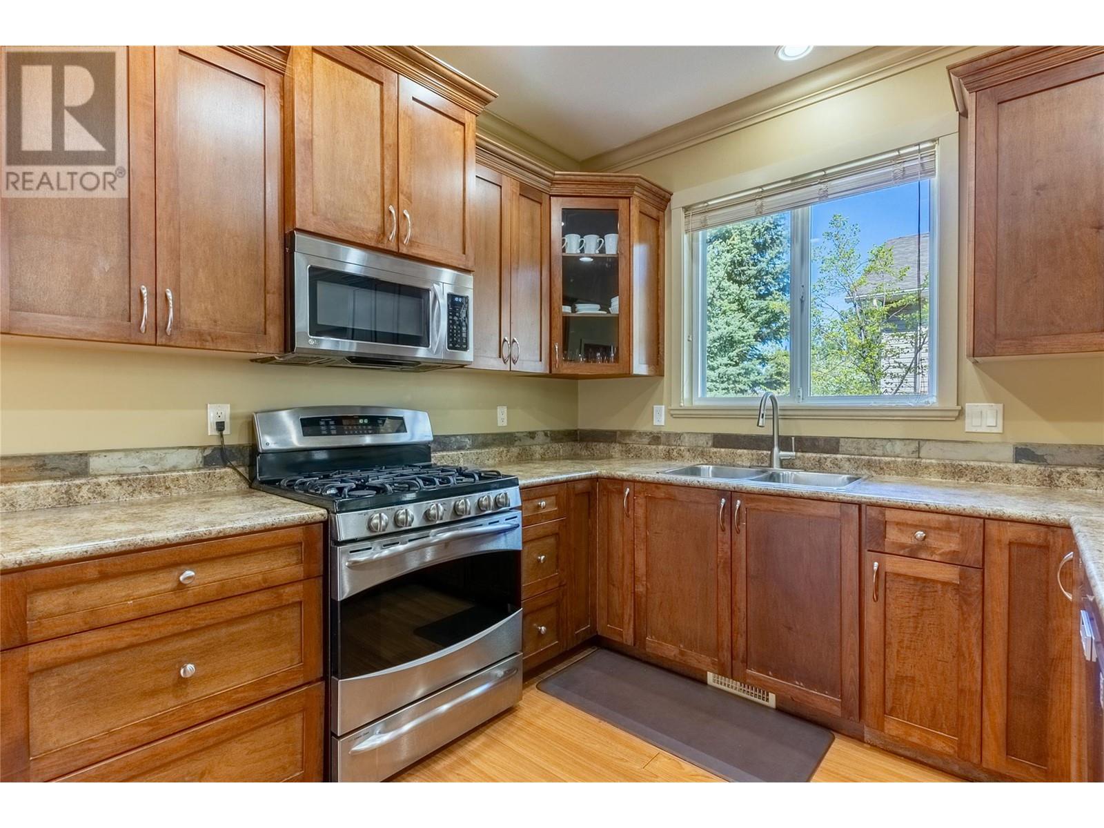 2046 ROBSON Place Unit# 12, Kamloops