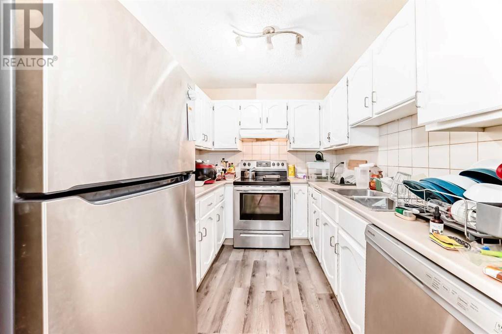 Single Family House for Sale in    Avenue SW Kingsland Calgary 