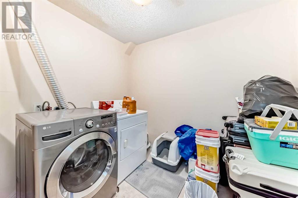 Single Family House for Sale in    Avenue SW Kingsland Calgary 