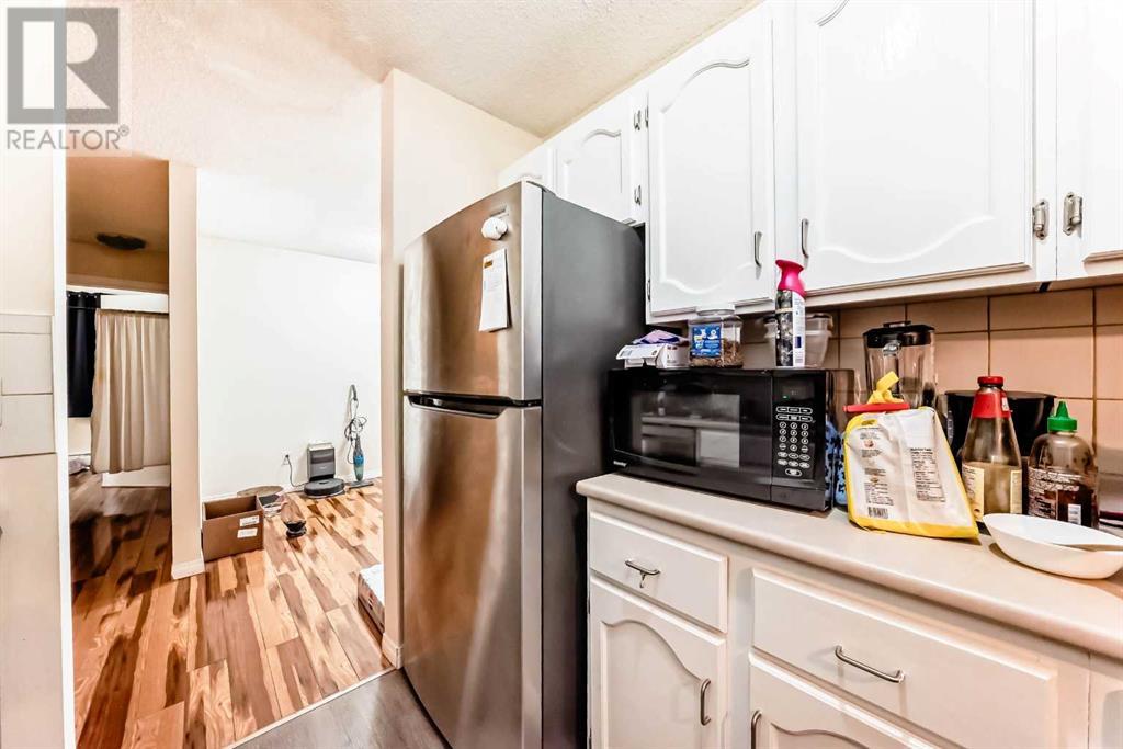 Single Family House for Sale in    Avenue SW Kingsland Calgary 