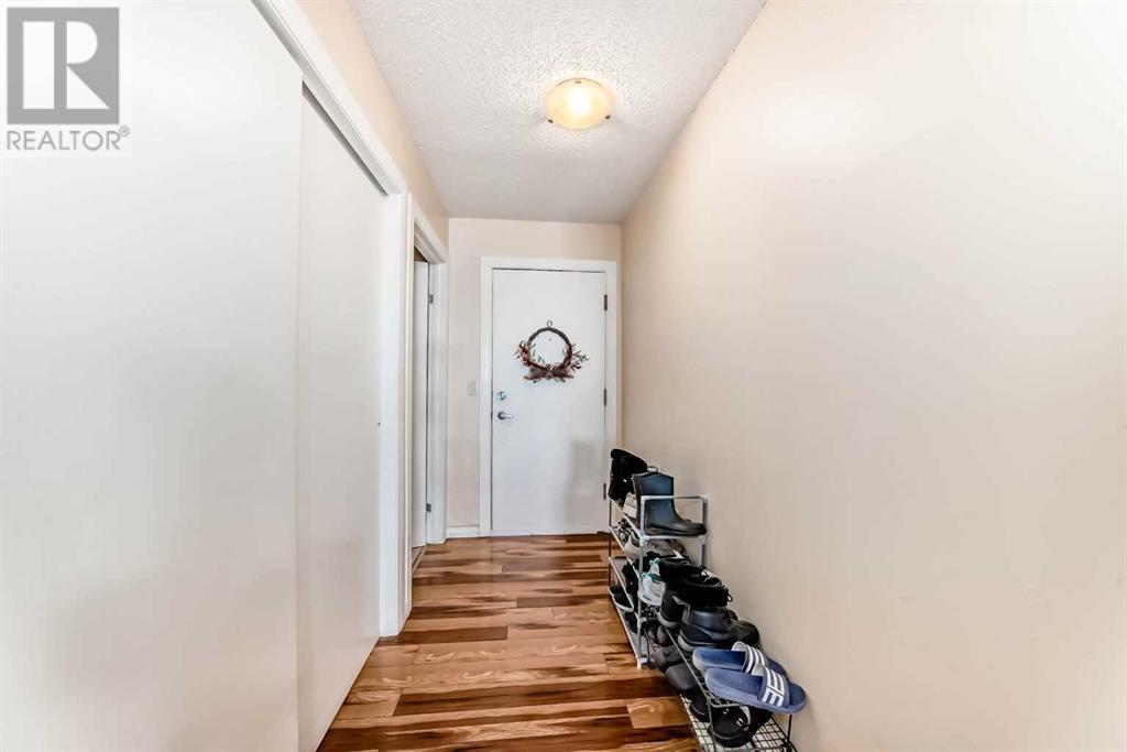 Single Family House for Sale in    Avenue SW Kingsland Calgary 