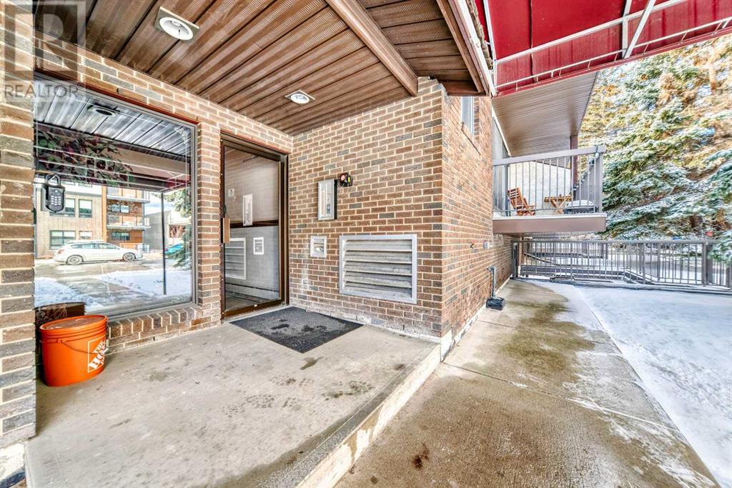 Single Family House for Sale in    Avenue SW Kingsland Calgary 