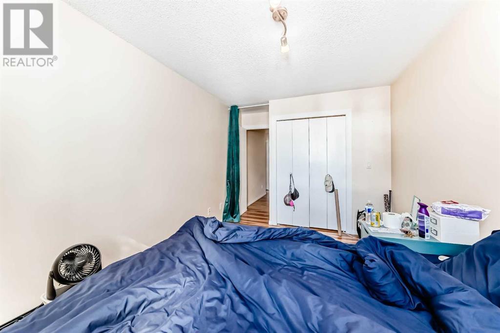 Single Family House for Sale in    Avenue SW Kingsland Calgary 