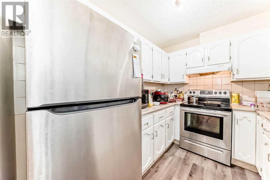 Single Family House for Sale in    Avenue SW Kingsland Calgary 