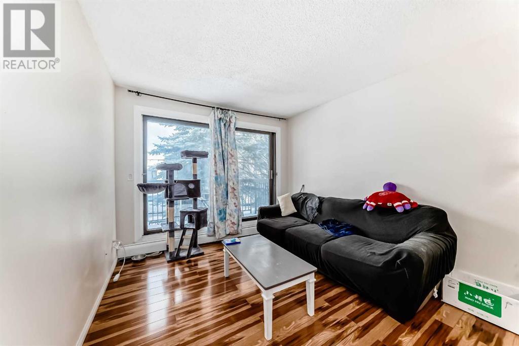 Single Family House for Sale in    Avenue SW Kingsland Calgary 