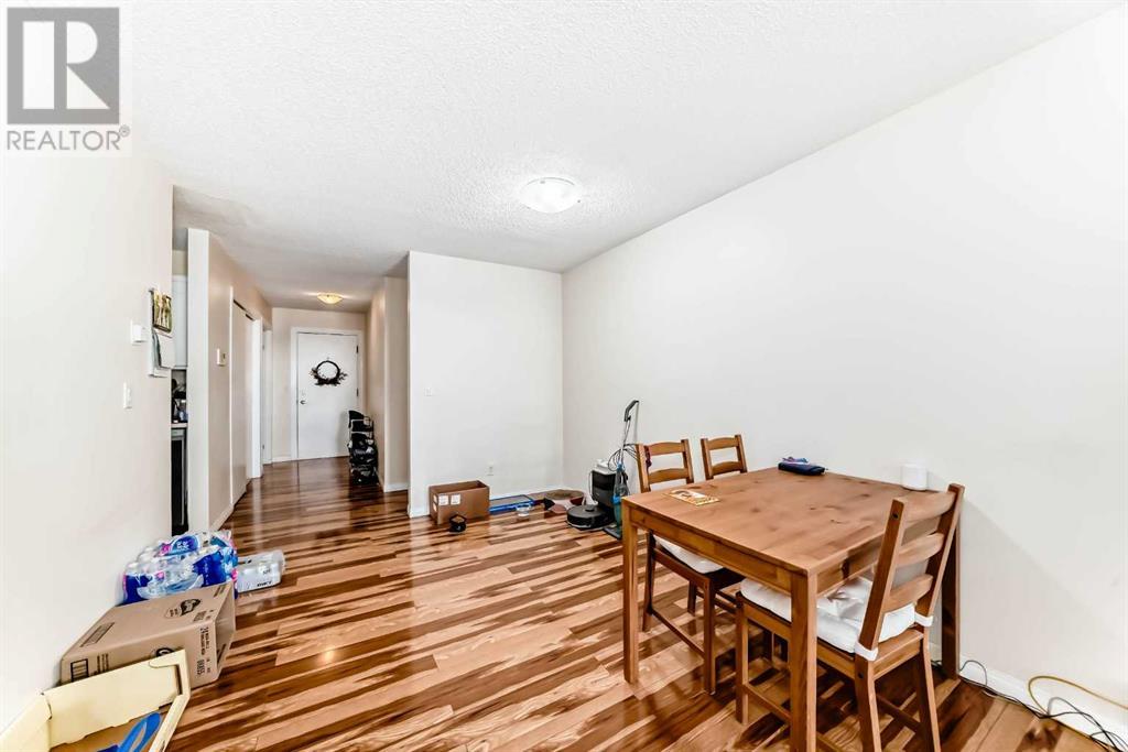 Single Family House for Sale in    Avenue SW Kingsland Calgary 