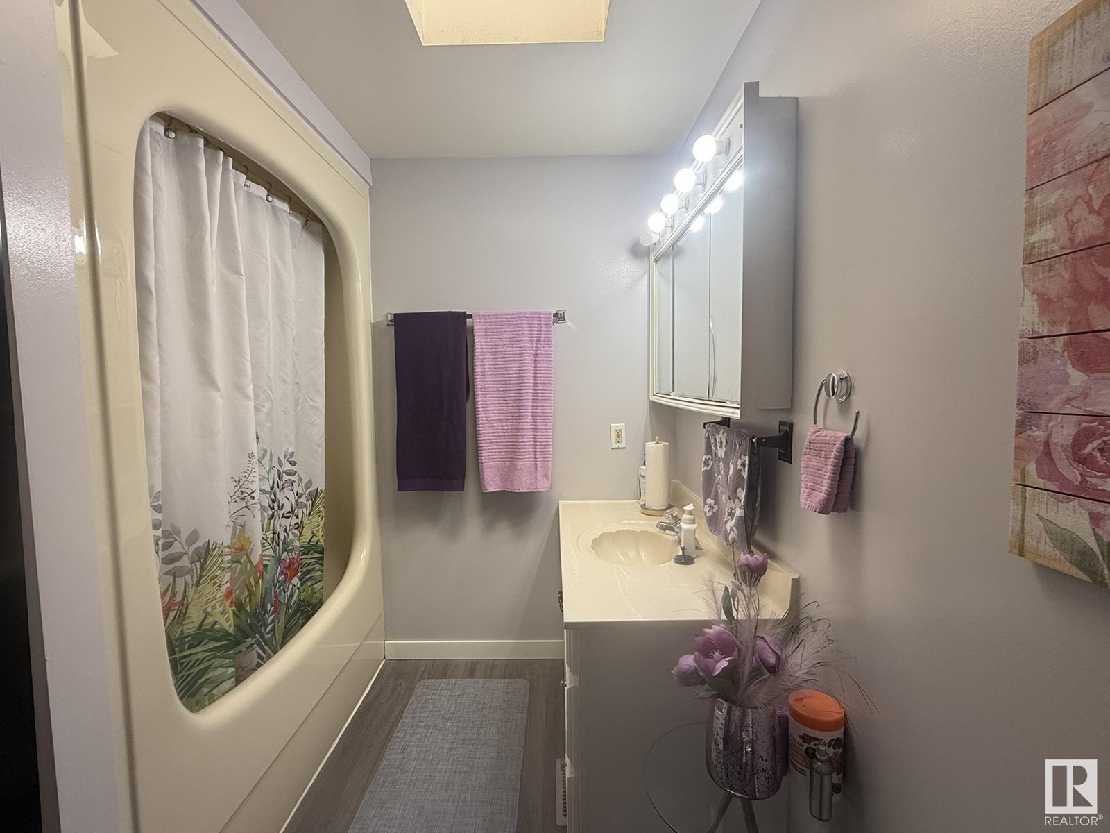 10622 150 ST NW NW, Edmonton