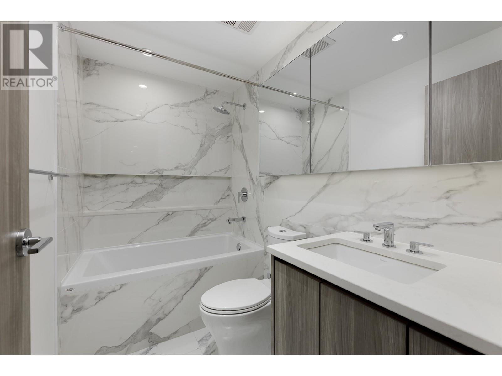 Photo 13 of 1083 8671 Hazelbridge Way, Richmond BC