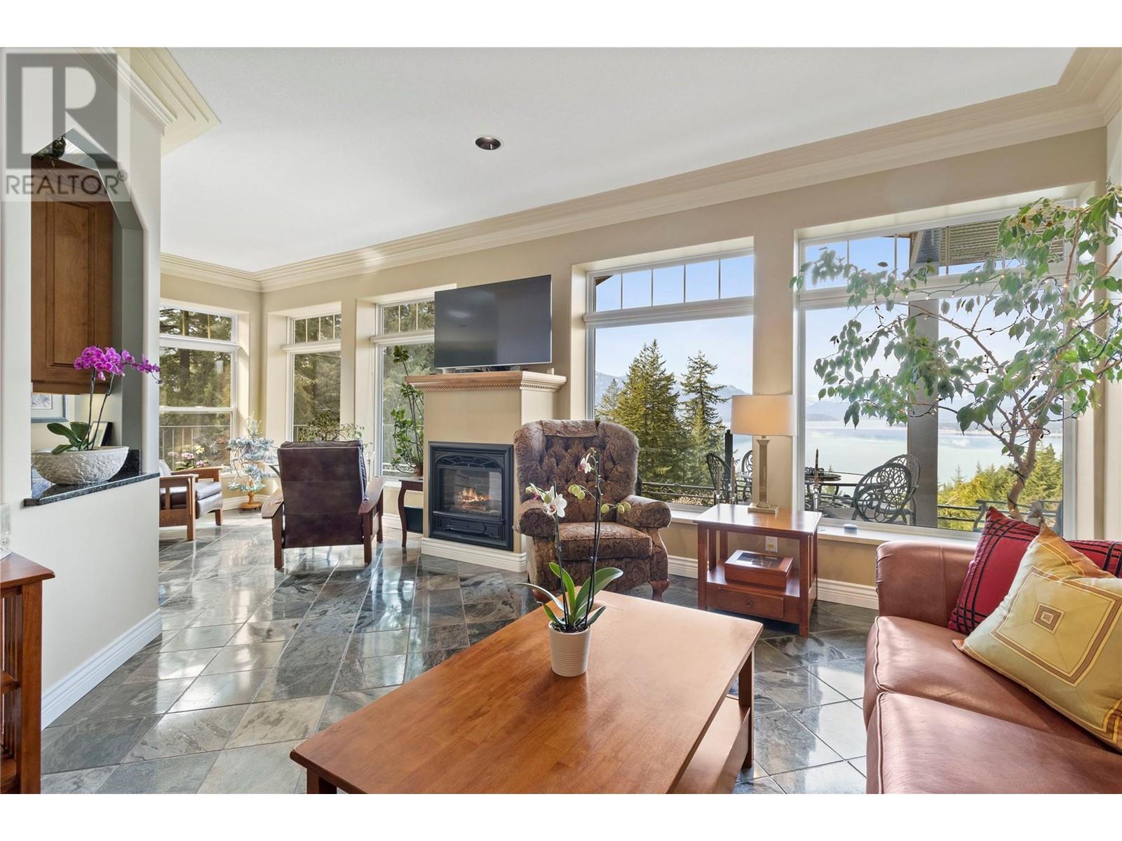 Photo 10 of 3676 Mcbride Road, Blind Bay BC
