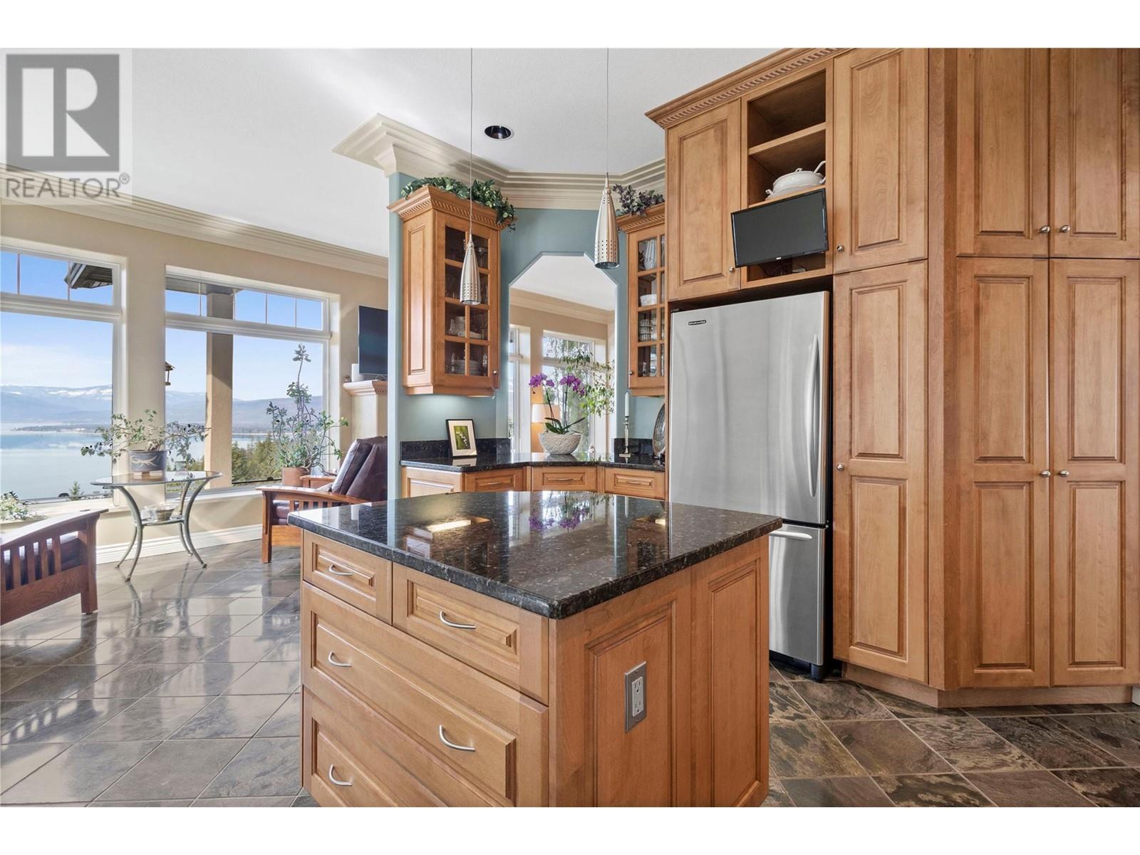 Photo 13 of 3676 Mcbride Road, Blind Bay BC