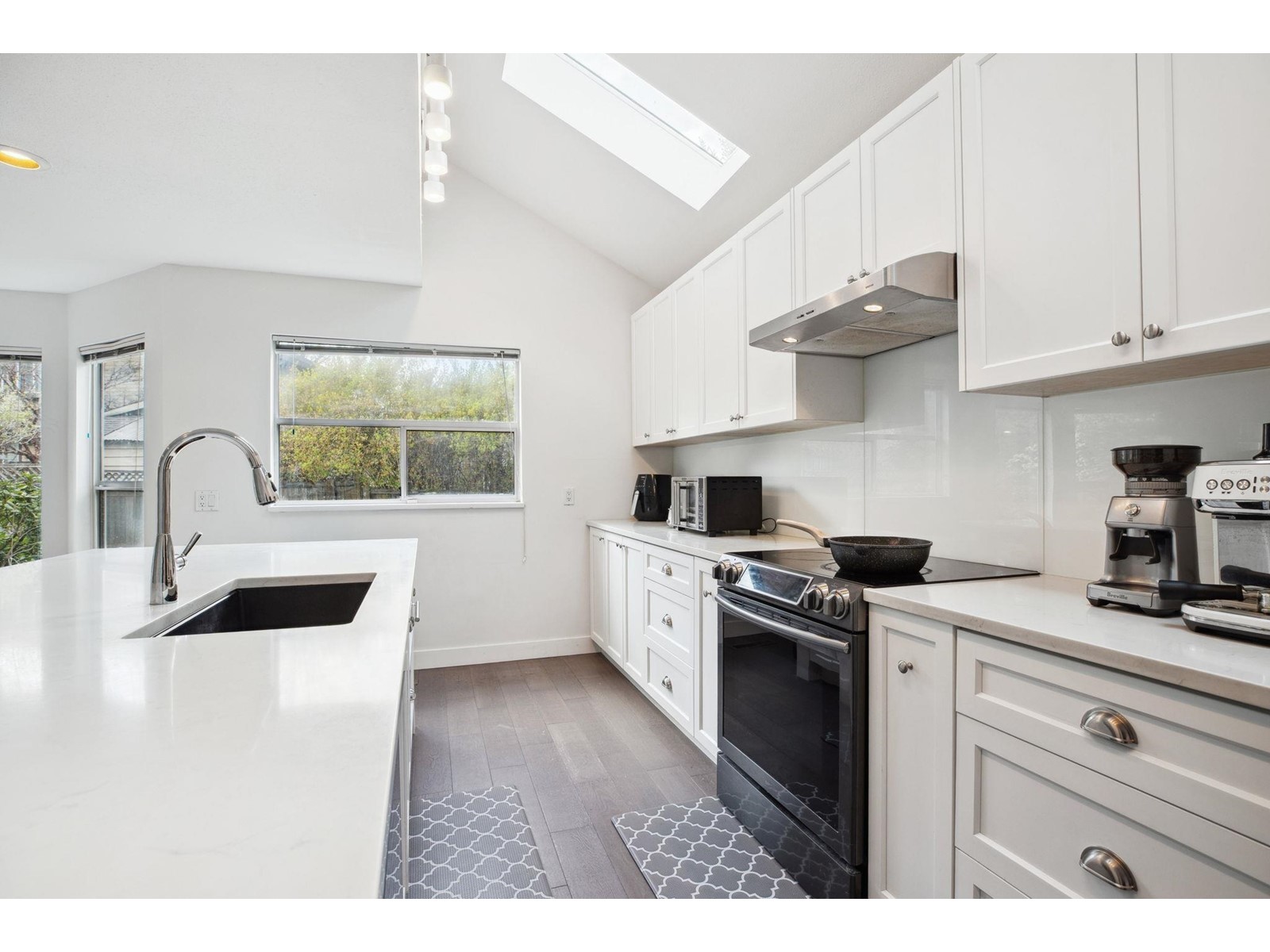 Photo 12 of 16641 Rosewood Place, Surrey BC
