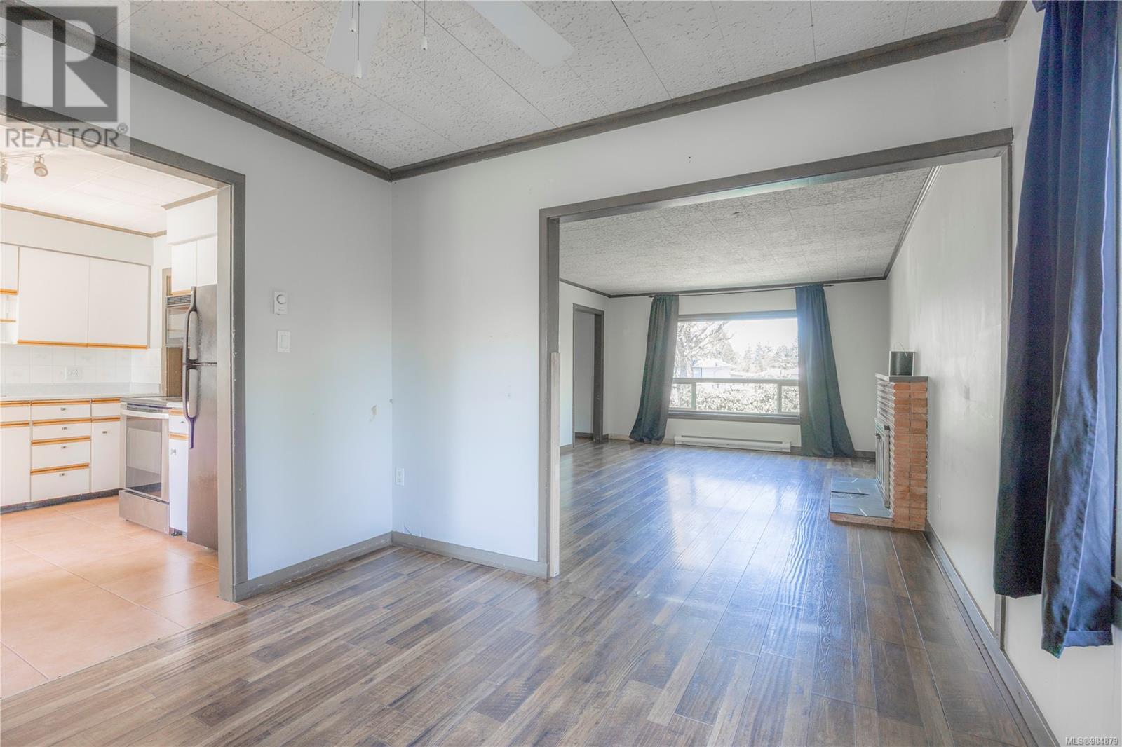 1019/1023 Dufferin Cres, Nanaimo