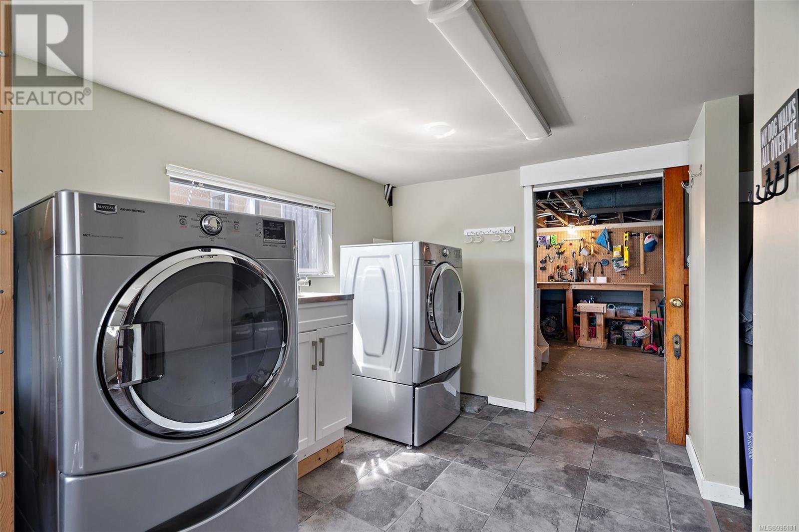  924 Stafford Street, Saanich