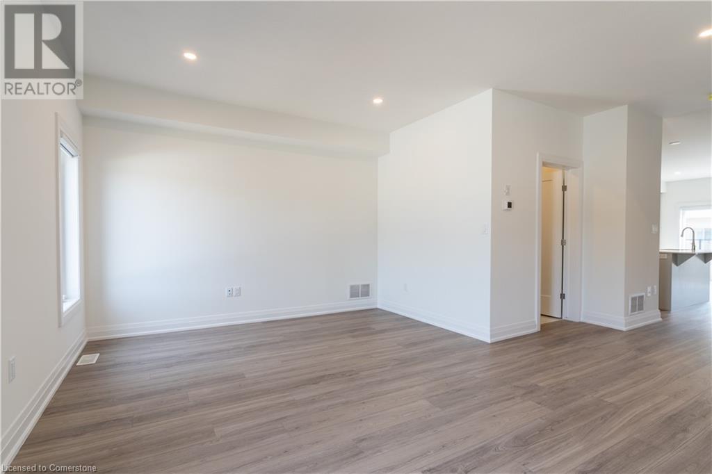 Photo 15 of 15 Raspberry Lane, Hamilton ON