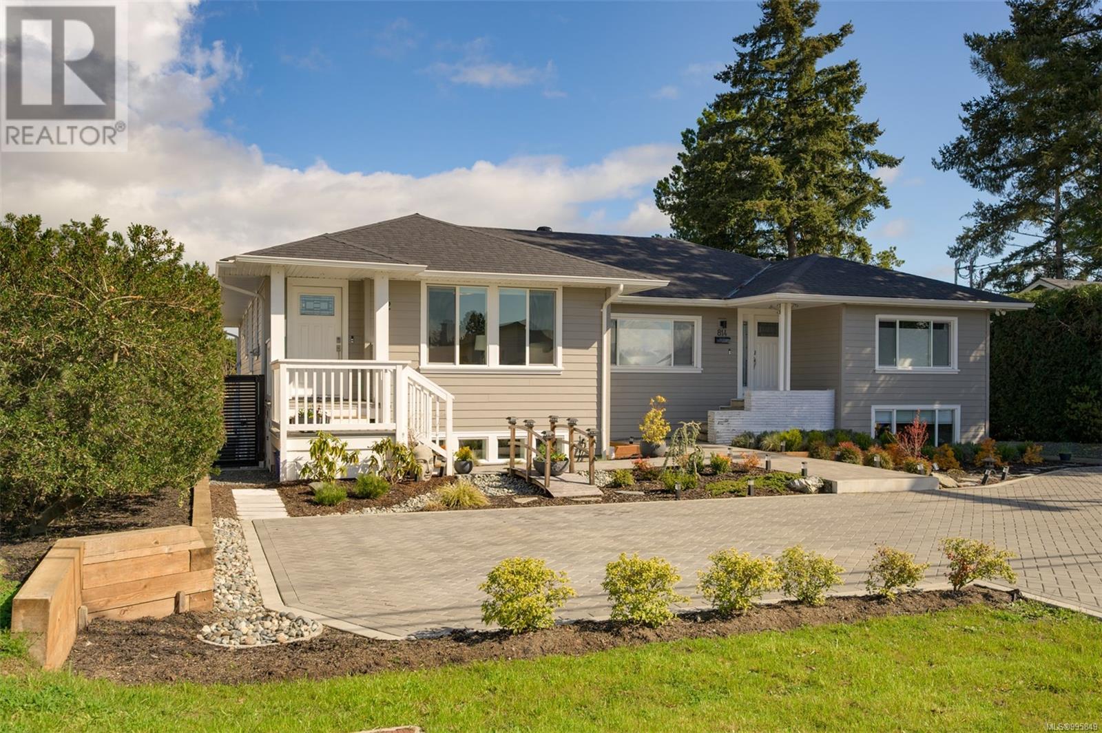 812 Mann Ave, Saanich, British Columbia