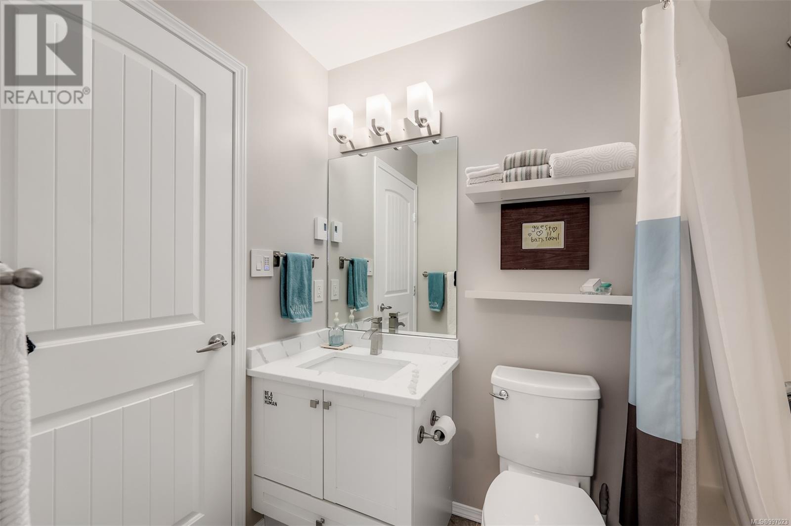  16 Cahilty Lane, View Royal