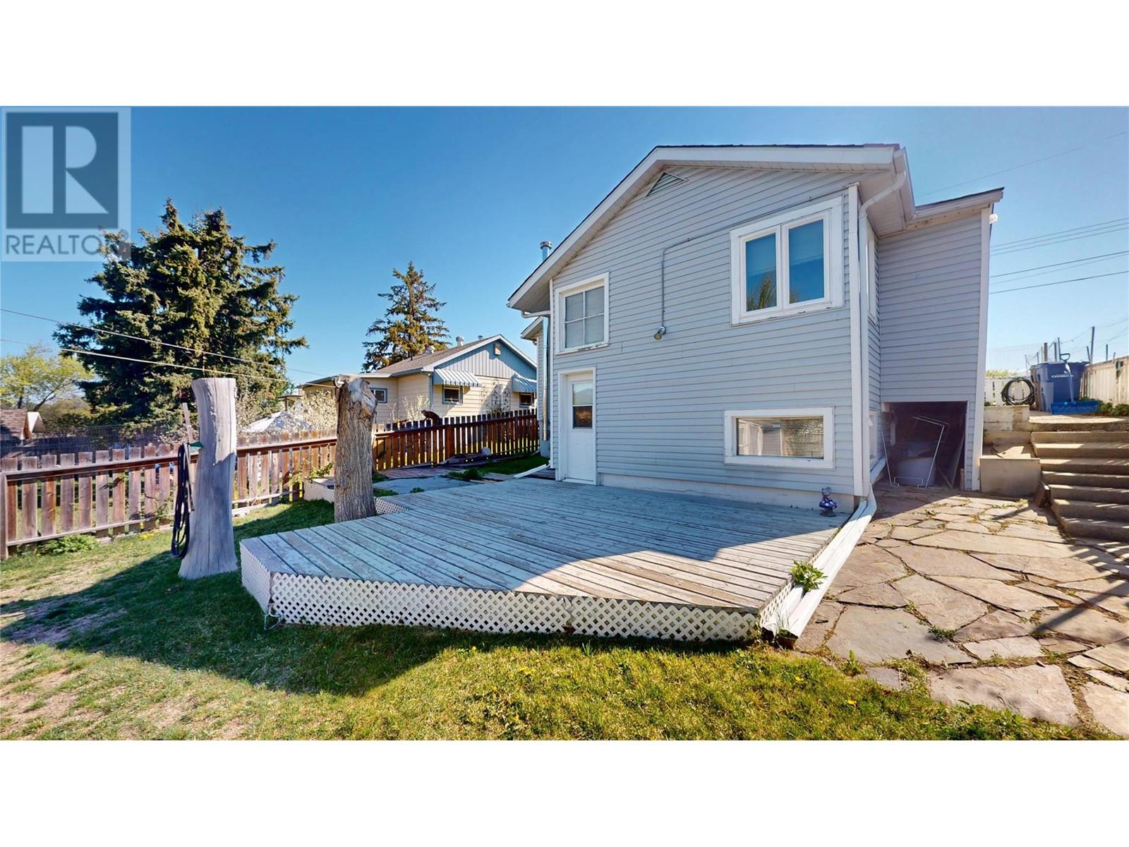 417 3rd Avenue S, Cranbrook