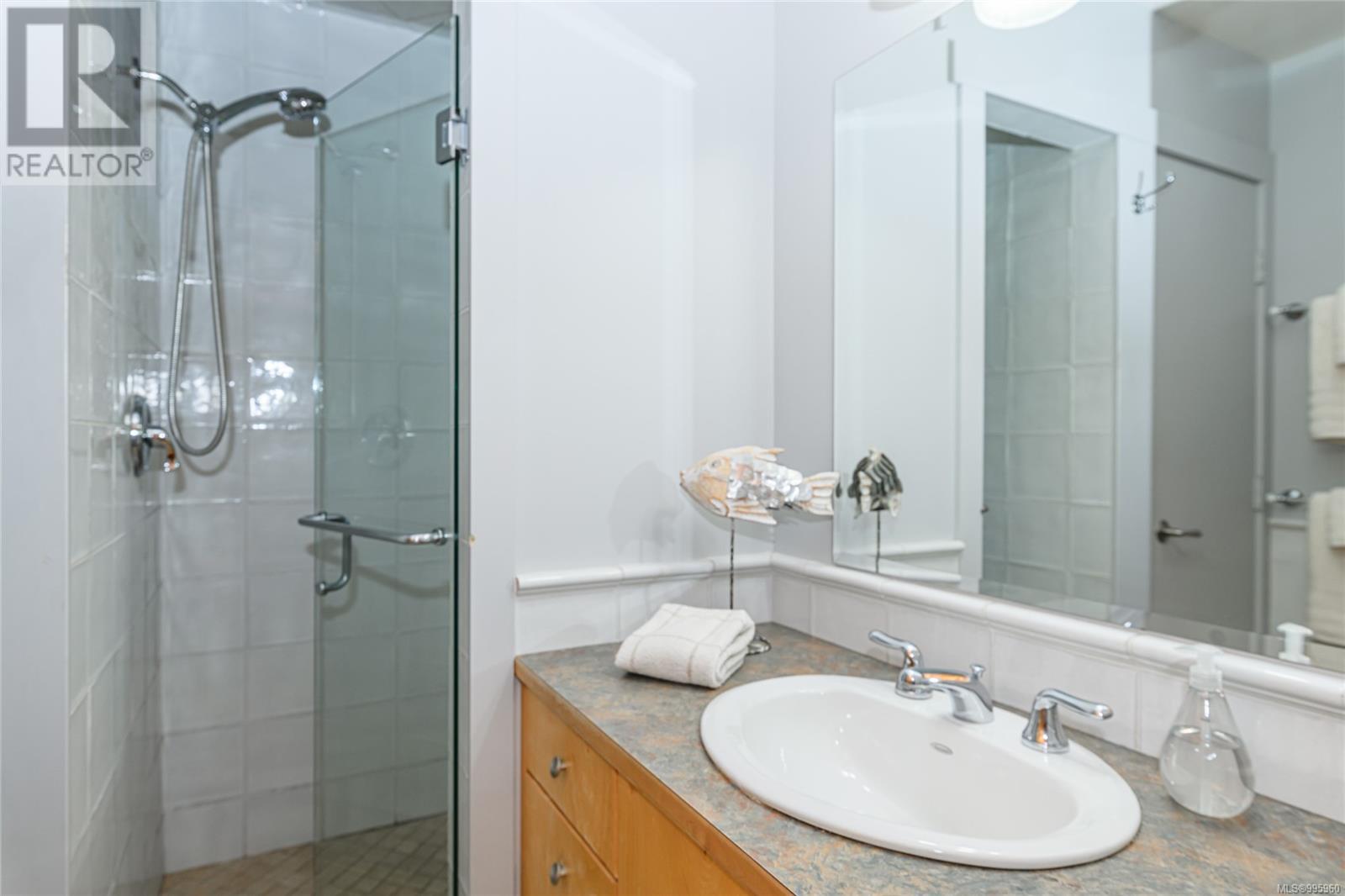 224 Pringle Farm Rd, Salt Spring