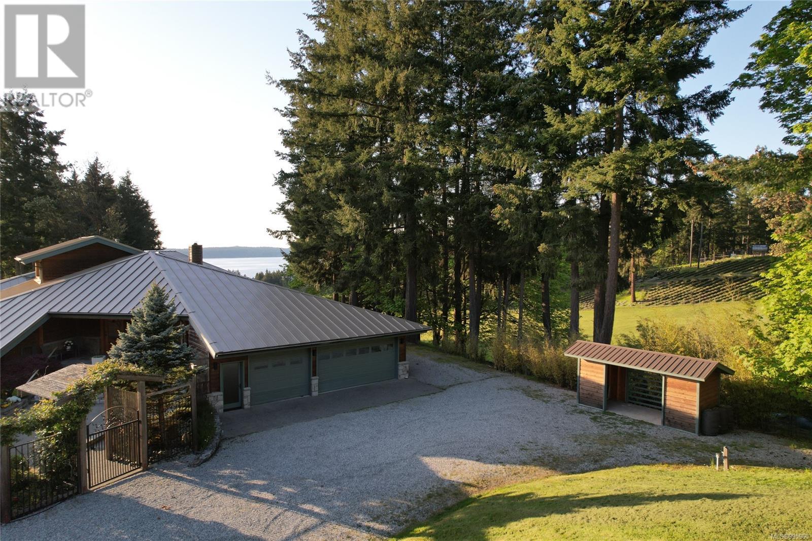 224 Pringle Farm Rd, Salt Spring
