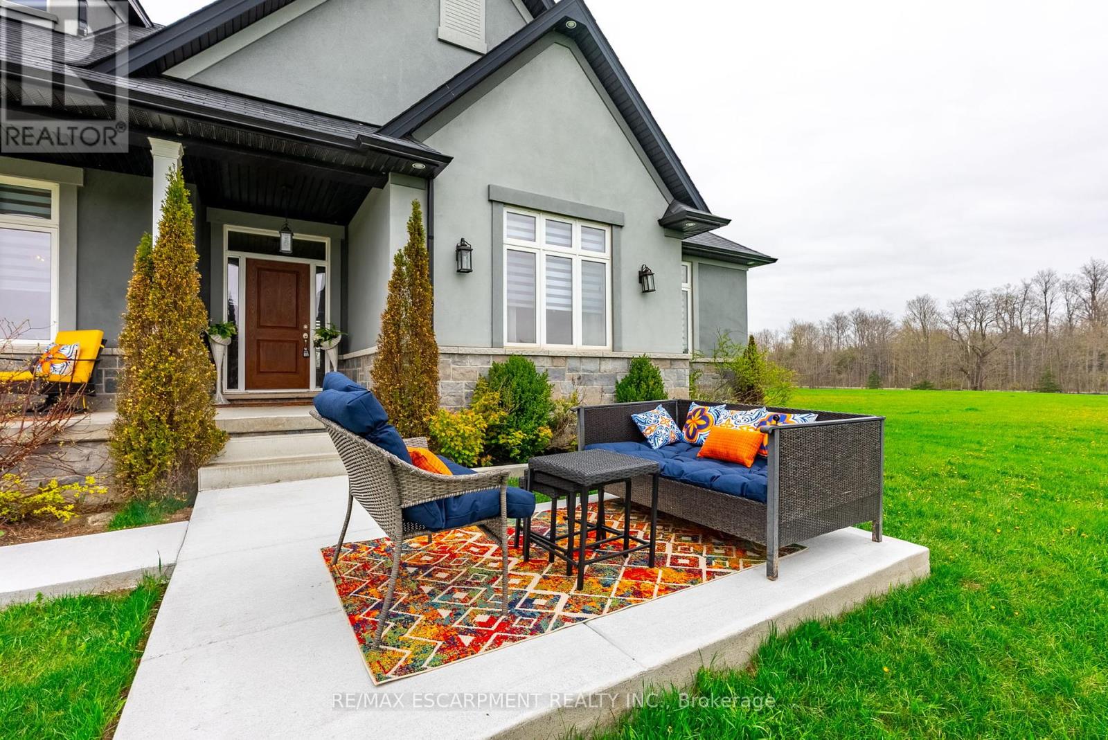 Photo 11 of 20 Chesswood Trail, Hamilton ON