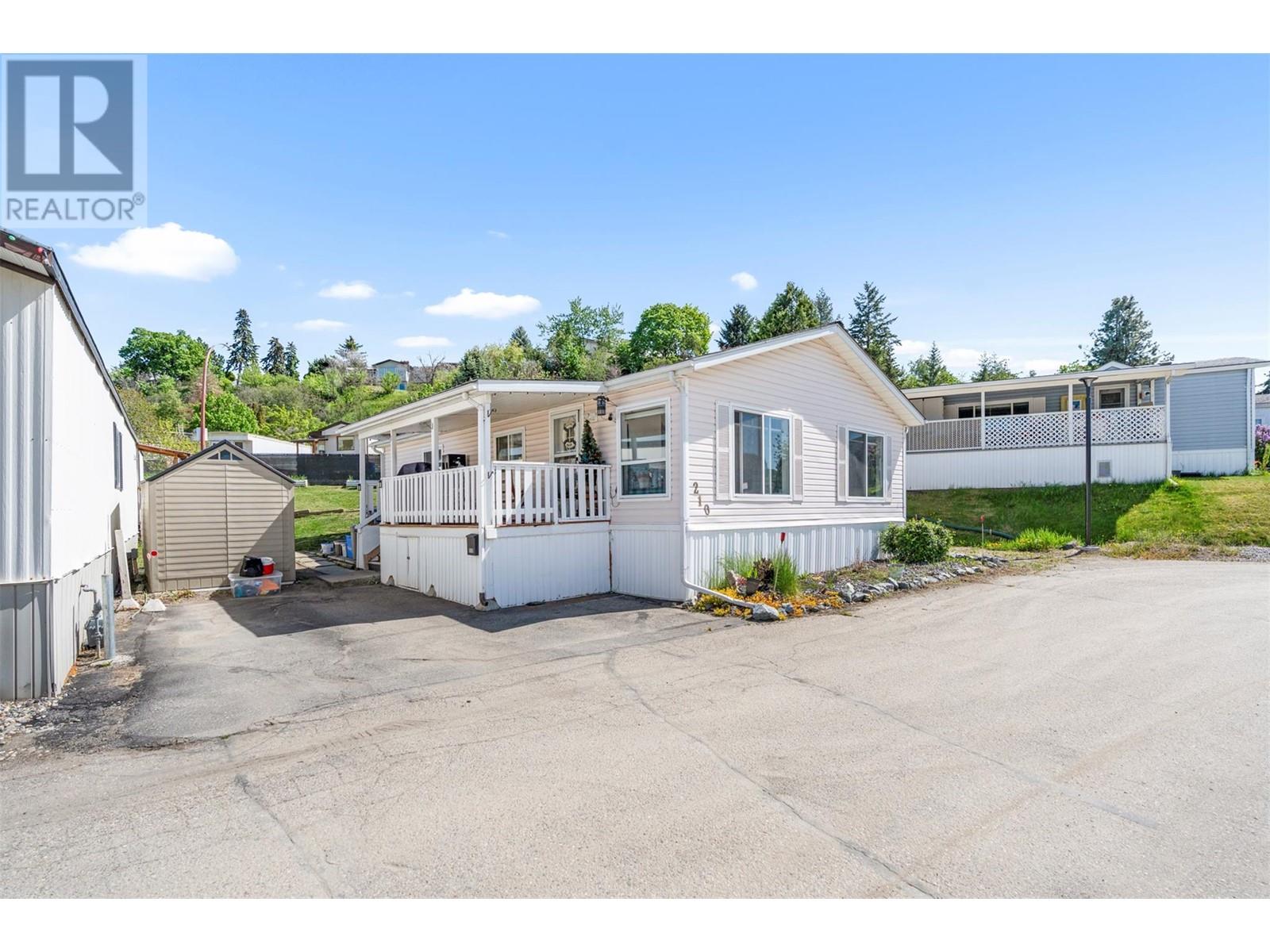 #210-15401 Kalamalka Lake Road, Coldstream