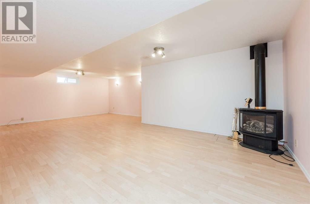 Single Family House Bungalow for Sale in  A Street Mountview Grande Prairie 