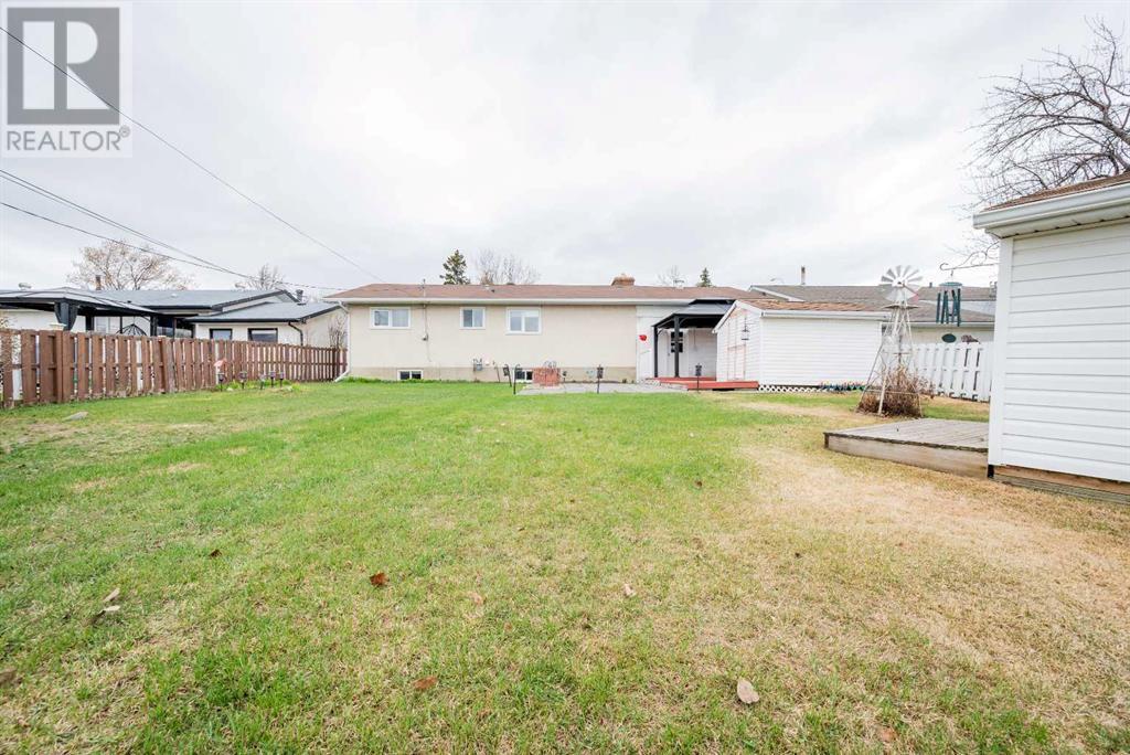 Single Family House Bungalow for Sale in  A Street Mountview Grande Prairie 