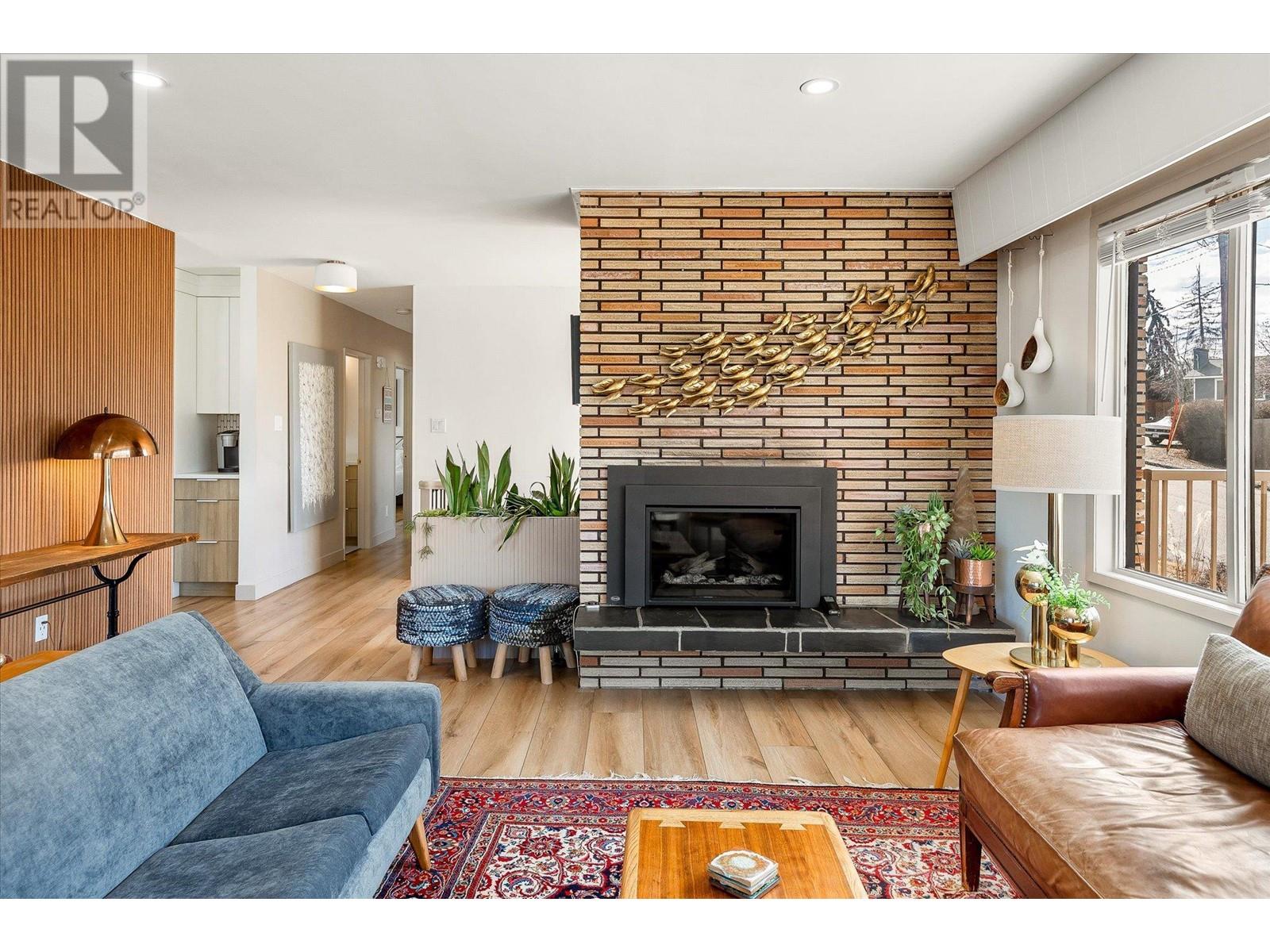  1359 Highland Drive South, Kelowna