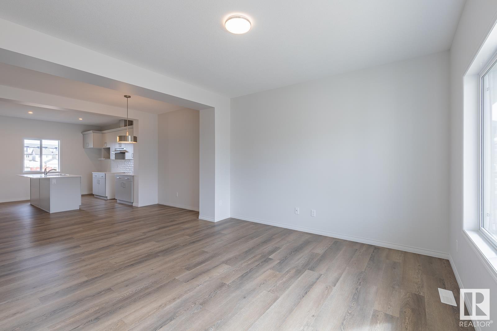 6272 175 AV NW, Edmonton