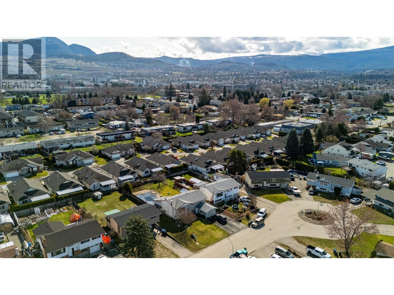 483 O'Keefe Court, Kelowna
