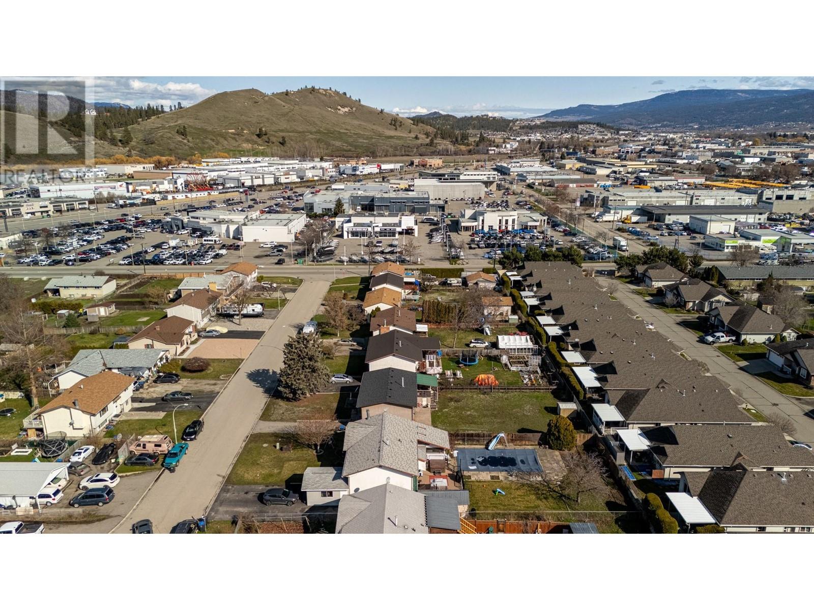  483 O'Keefe Court, Kelowna