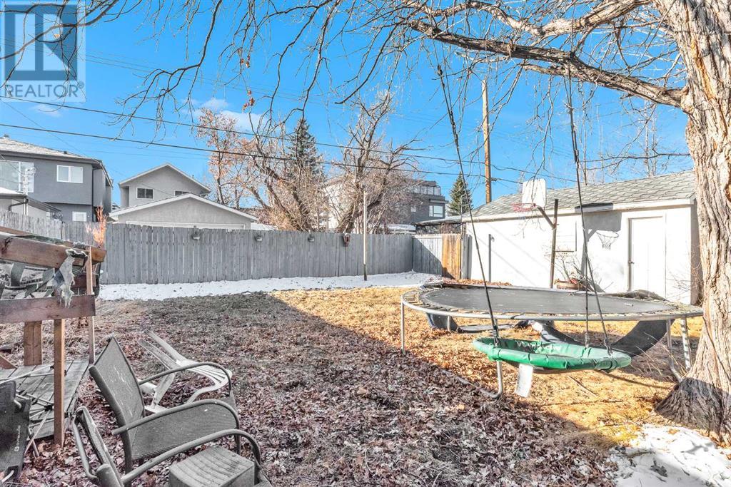 223 22 Avenue NE Photo 11 - Calgary Real Estate
