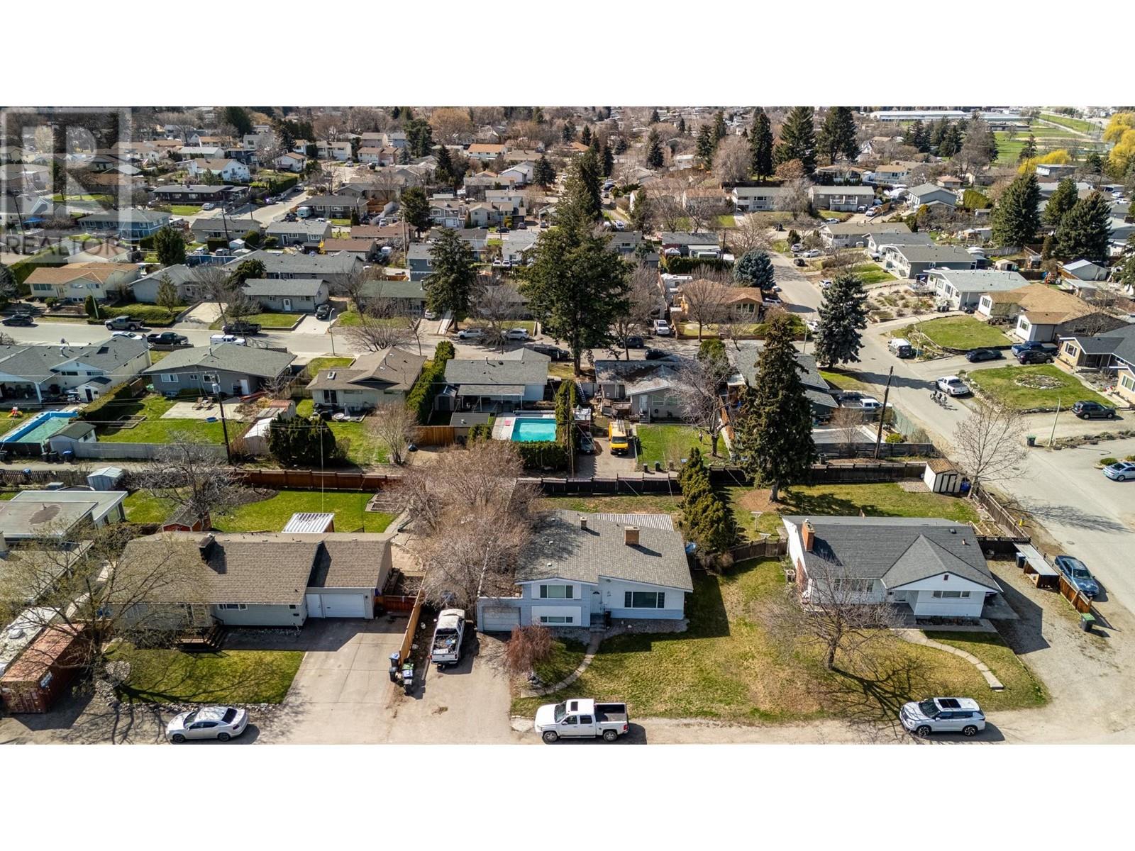  1388 Cherry Crescent West, Kelowna