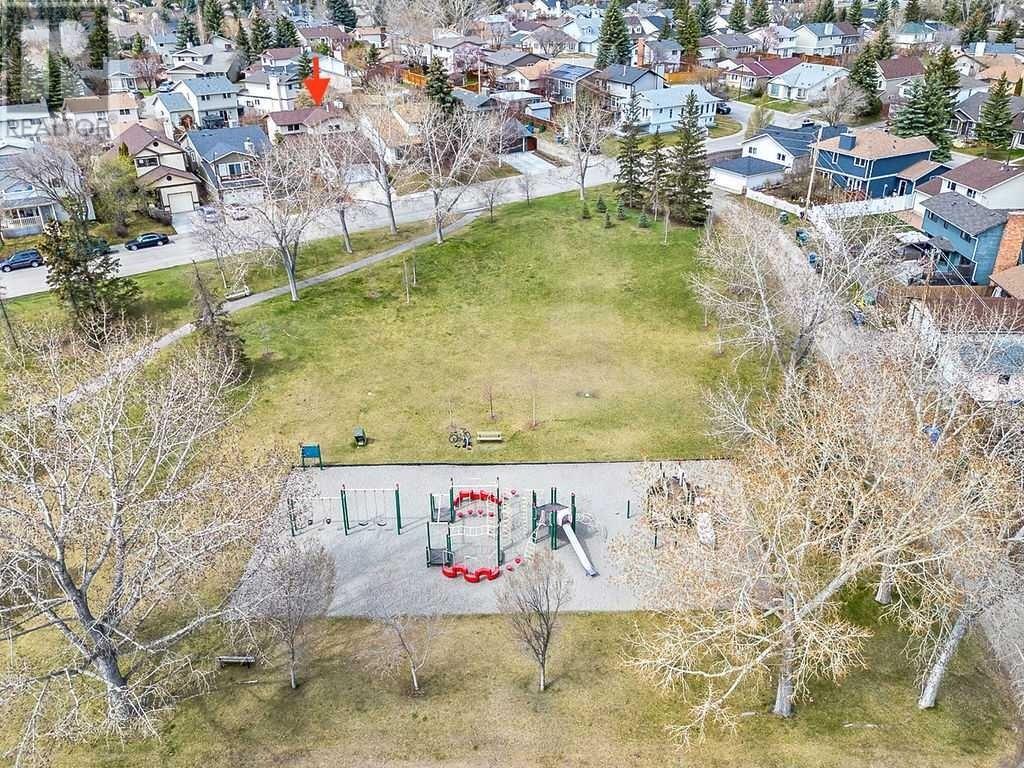 Single Family House for Sale in  Scenic Green NW Scenic Acres Calgary 