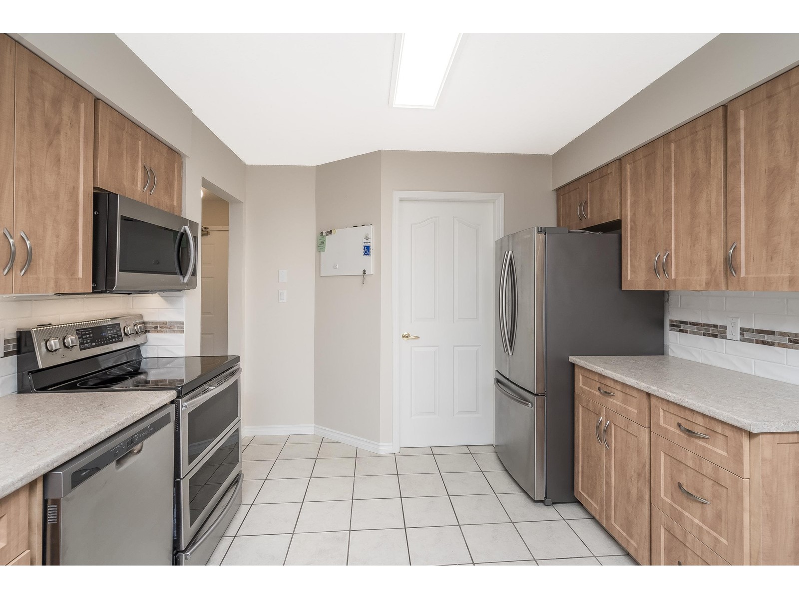 Photo 9 of 209 32145 Old Yale Road, Abbotsford BC