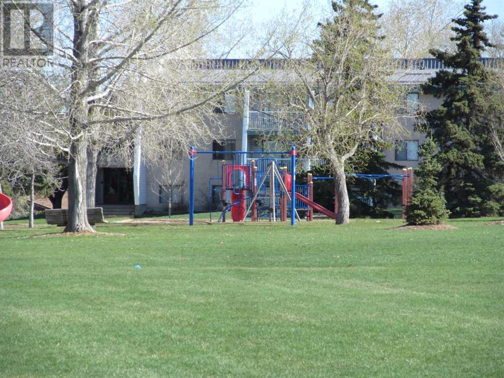 136 MCLEVIN Crescent, Red Deer
