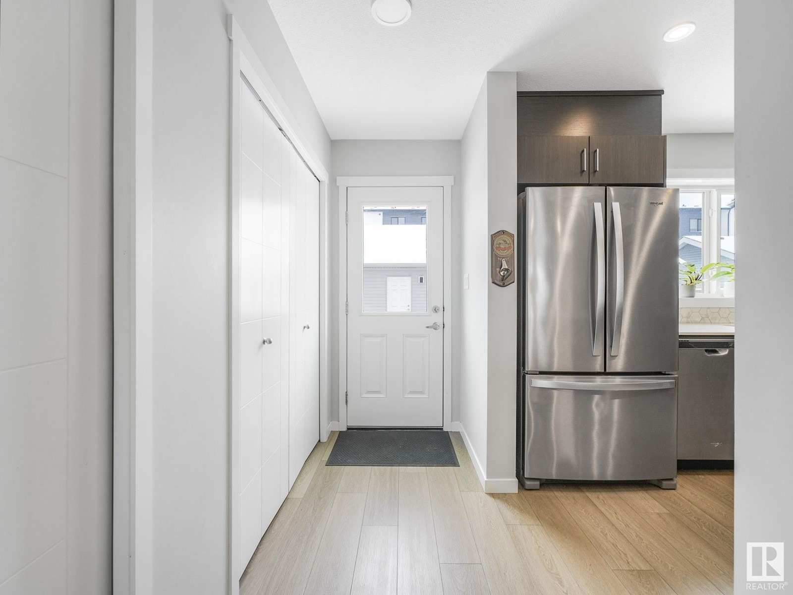 22523 93 AV NW, Edmonton