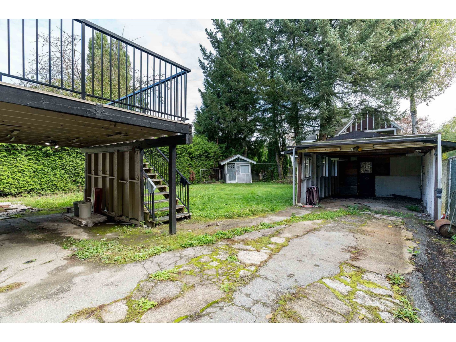 Photo 28 of 10610 141 Street, Surrey BC