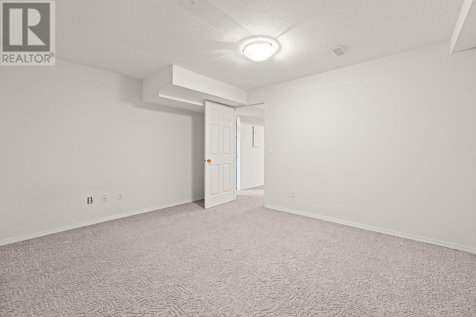 1874 Parkview Crescent Unit# 7, Kelowna