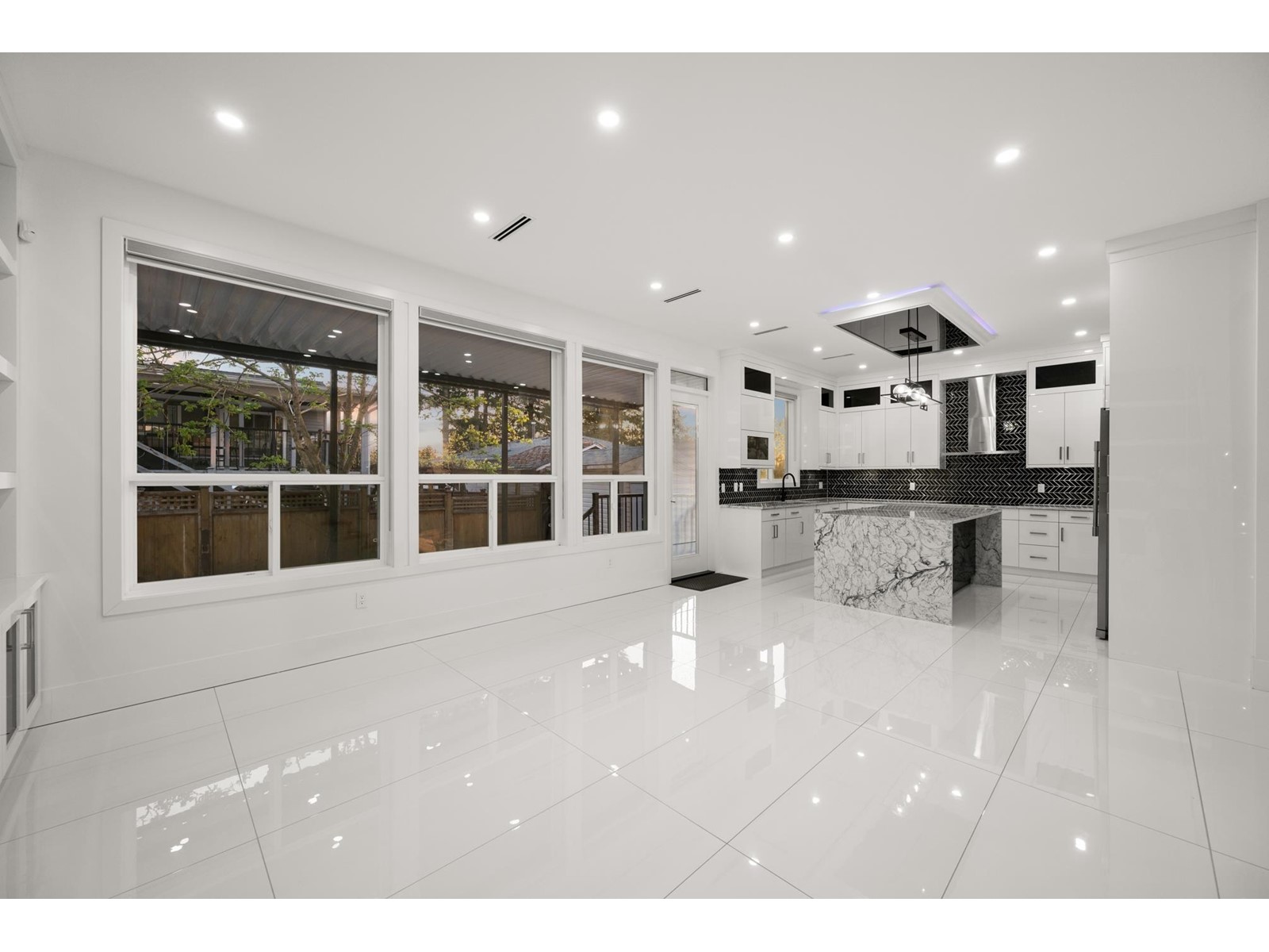 13816 BRENTWOOD CRESCENT, Surrey
